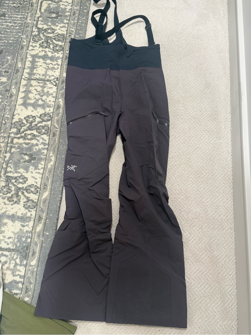 Arc'teryx Women’s Rush Bib Snow Pant Overall bib like new Eggplant and dark navy